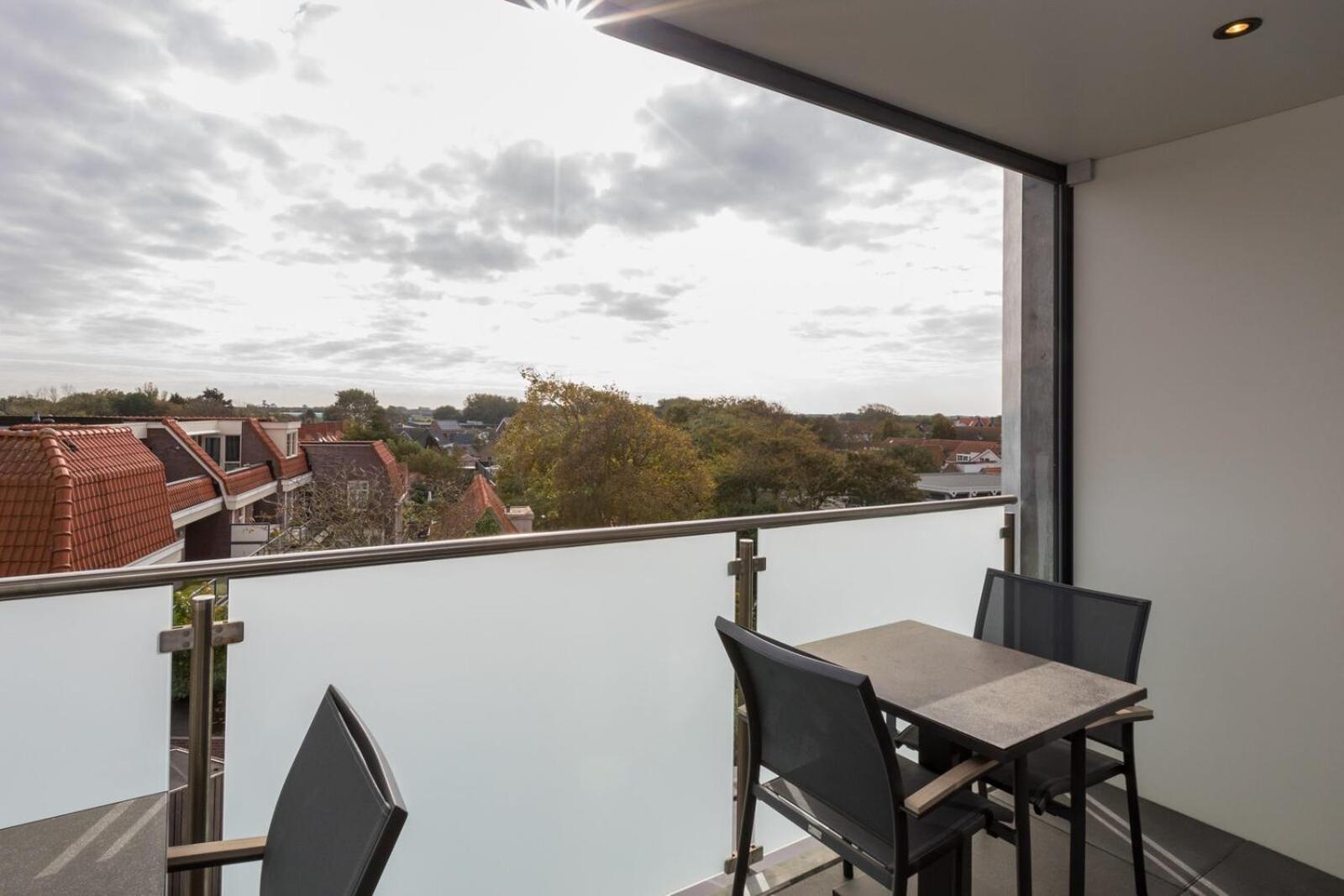 Luxe Appartement - Ooststraat 18B | Домбург Екстериор снимка