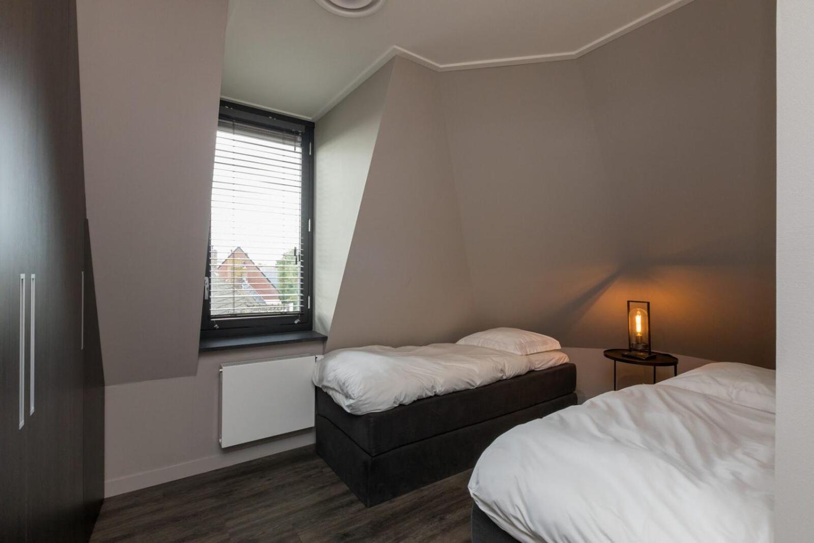 Luxe Appartement - Ooststraat 18B | Домбург Екстериор снимка
