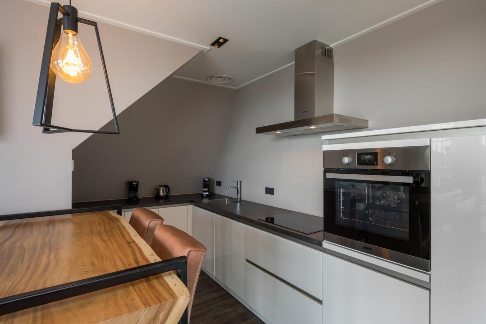 Luxe Appartement - Ooststraat 18B | Домбург Екстериор снимка